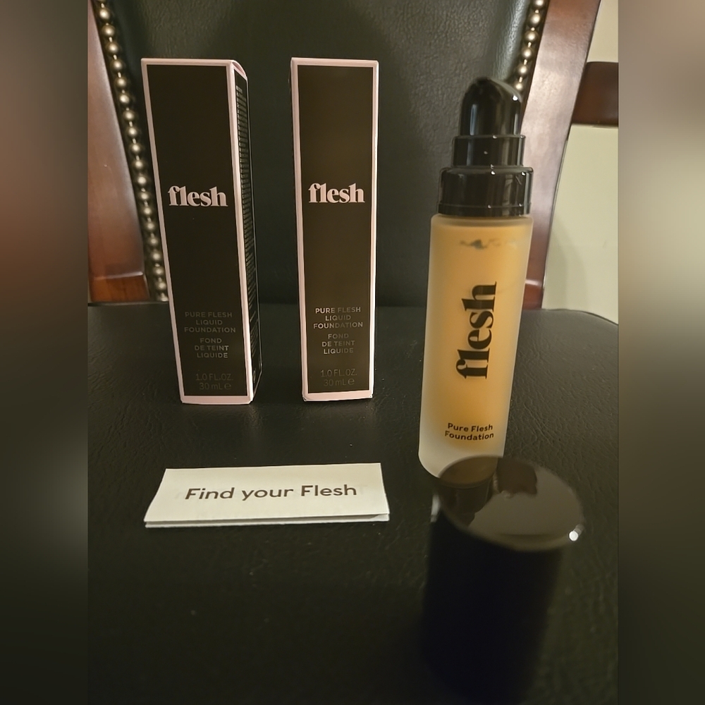 Flesh Pure Fresh Liquid Foundation Coconut 19 Warm Golden NIB Lot Of 2